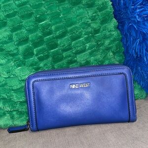 Nine West wallet
